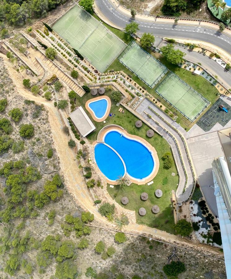 Benidorm High Rise Apartments - Sea Views - Torre Lugano Екстер'єр фото