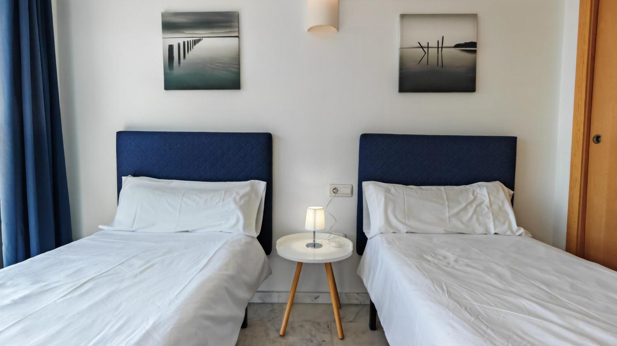 Benidorm High Rise Apartments - Sea Views - Torre Lugano Екстер'єр фото